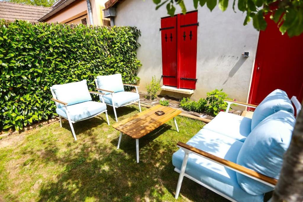 F3 80 M2 Longere Plain Pied Au Centre Auxonne. Villa Eksteriør bilde