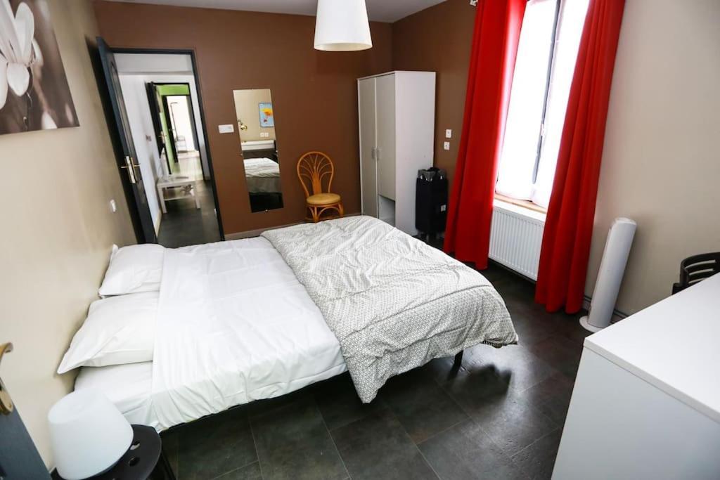 F3 80 M2 Longere Plain Pied Au Centre Auxonne. Villa Eksteriør bilde